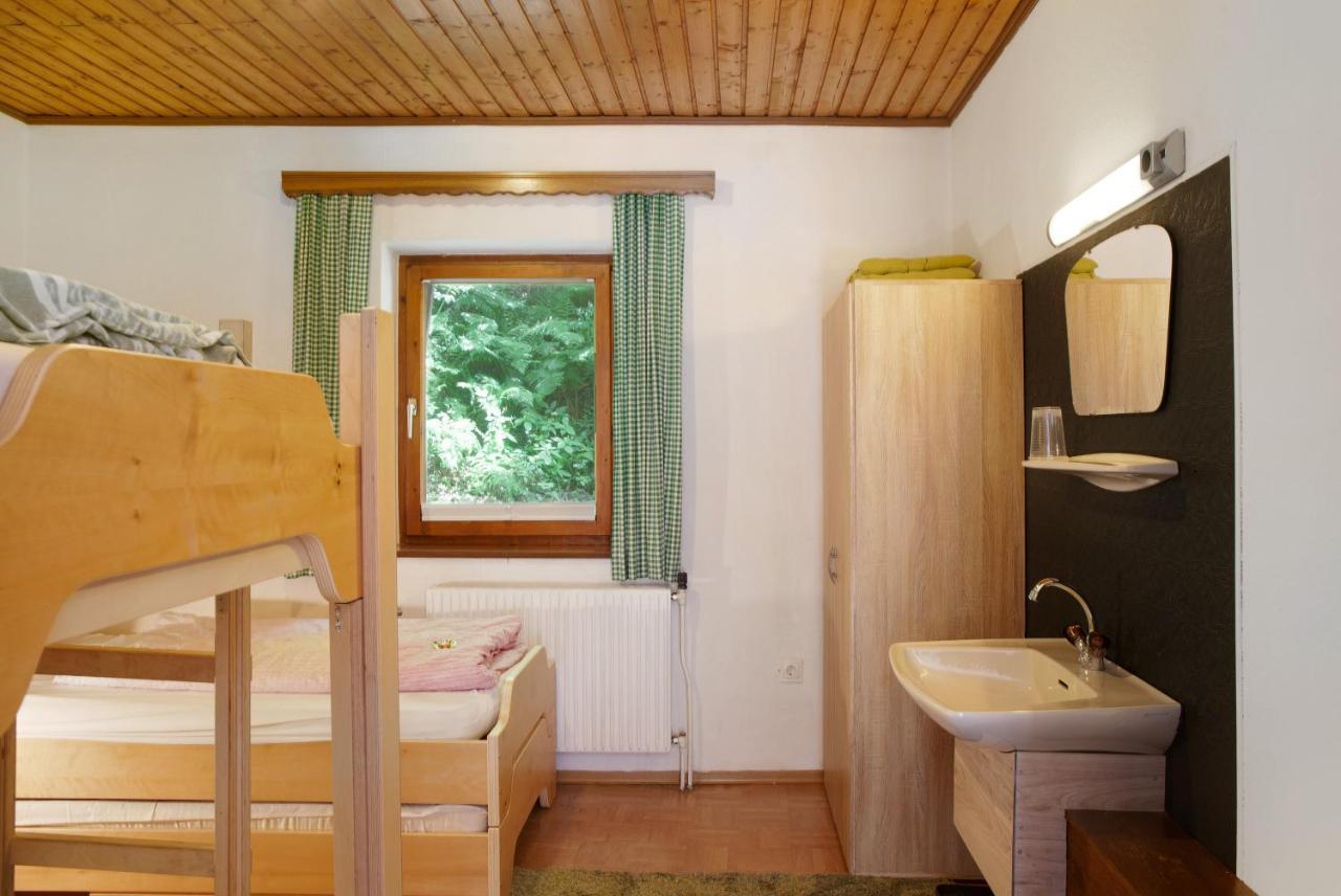 Aparthotel Flying Hirsch Stall Exterior foto